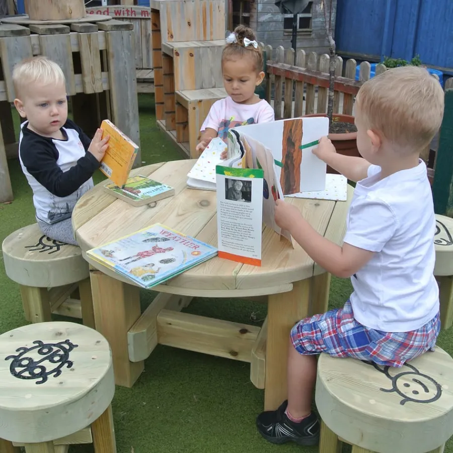 Best Bug Table and Five Stools Benches & Picnic Benches|Outdoor Furniture