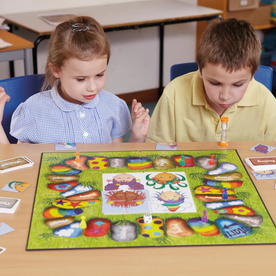 Outlet Feel Good Friends Team Board Game Transition|Festivals & Celebrations