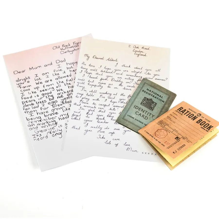 New Evacuee's Suitcase of Belongings Second World War|Historical People & Events