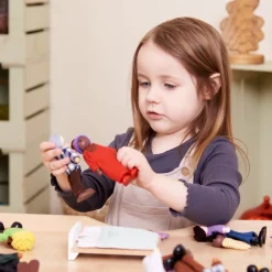 Small World Family Figures Role Play Furniture & Accessories|Figures