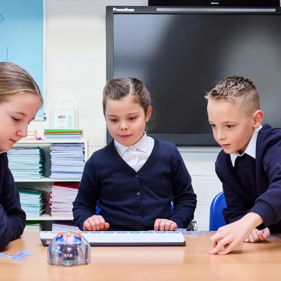 New Tactile Reader Pro and Blue-Bot Bundle Programming & Control Technology|Technology