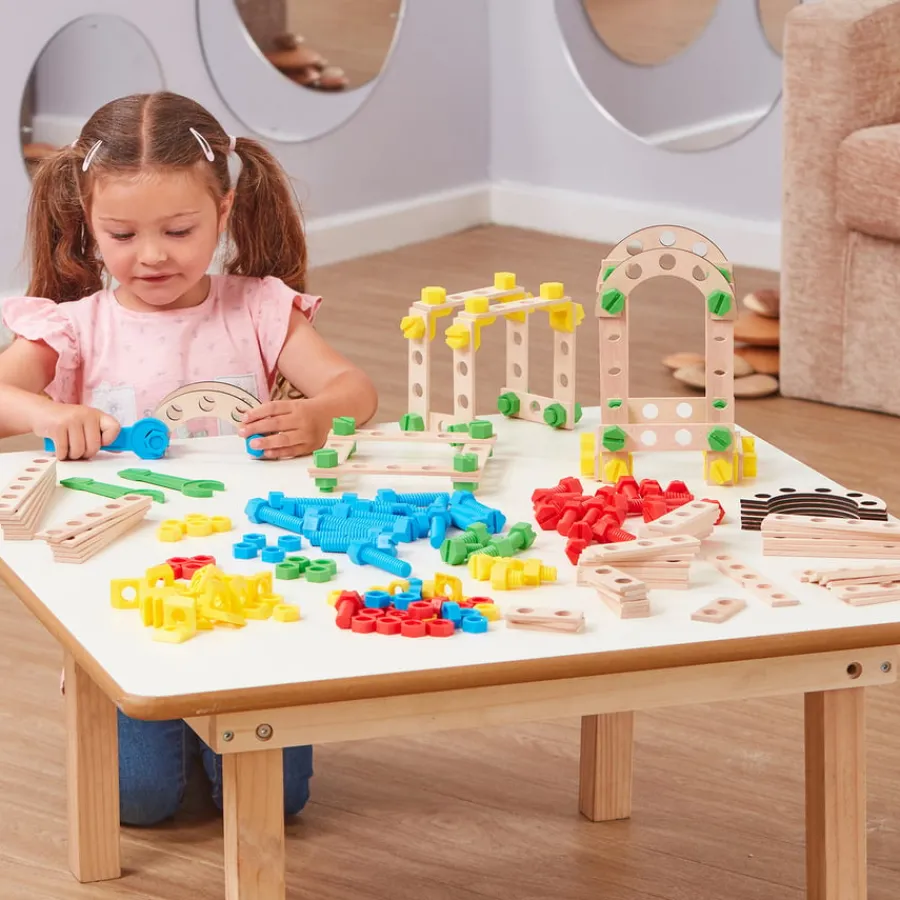 Hot Wooden Construction Blocks with Nuts and Bolts 260pcs Construction Sets